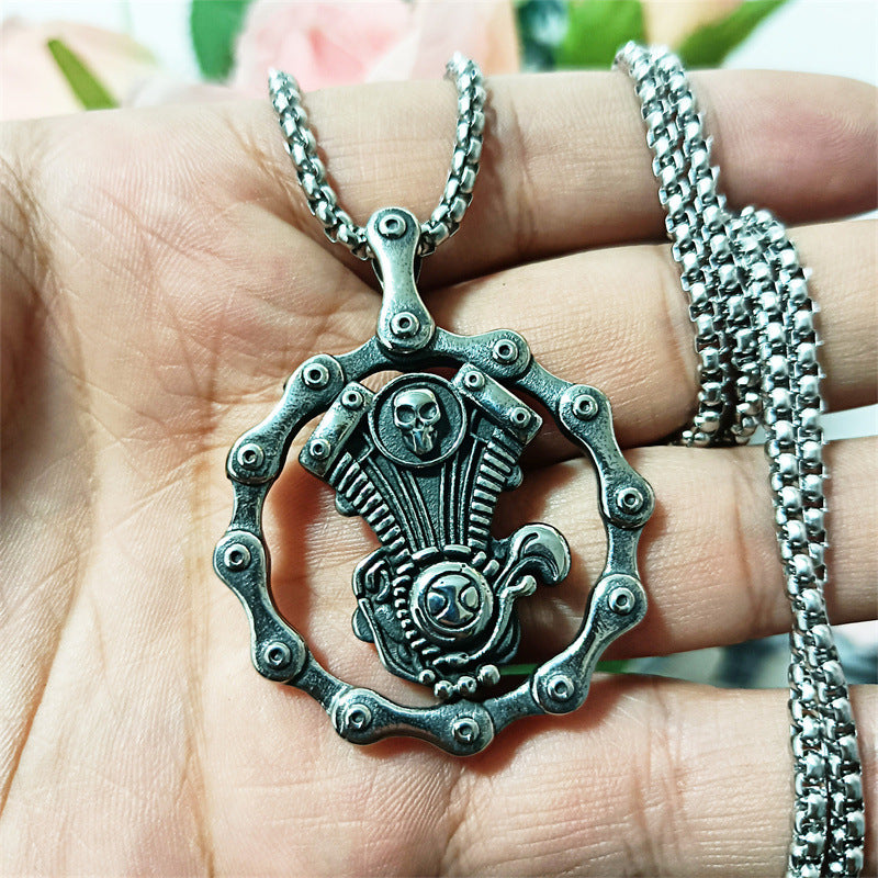 Zarte handwerkliche Halskette