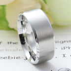 Zarte handwerkliche Ring