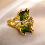 Schöne Gold Ring mit einzigartigem Stil