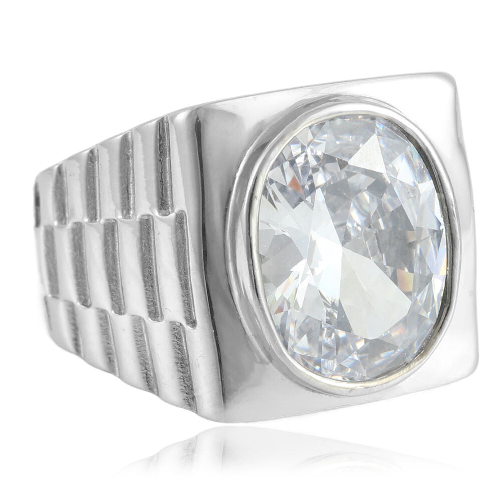 Zarte handwerkliche Ring