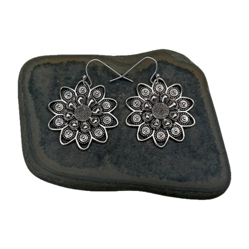 Schöne Ohrring mit einzigartigem Stil