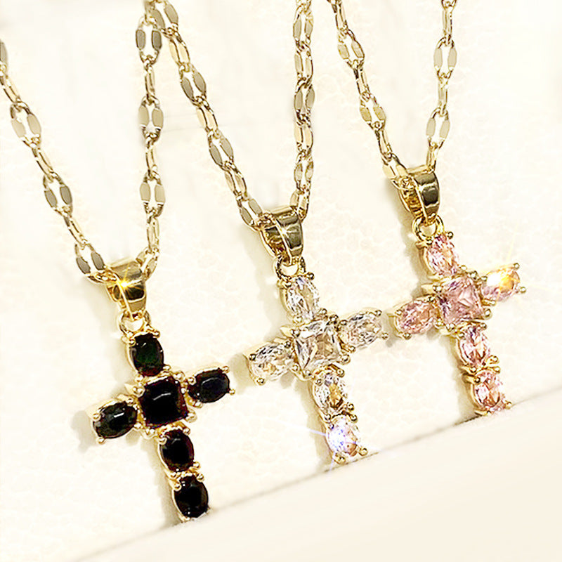 Schöne Halskette mit einzigartigem Stil