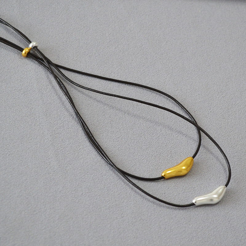 Schöne Gold Halskette mit einzigartigem Stil