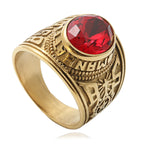 Zarte handwerkliche Ring