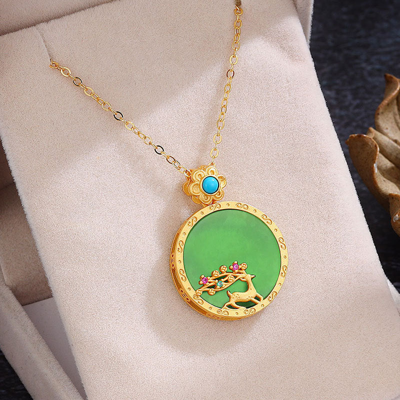 Schöne Halskette mit einzigartigem Stil