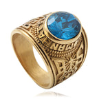 Zarte handwerkliche Ring