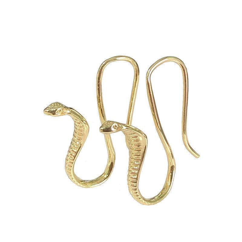 Zarte handwerkliche Ohrring