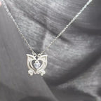 Schöne Halskette mit einzigartigem Stil