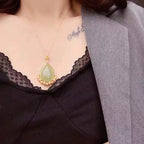 Zarte handwerkliche Halskette