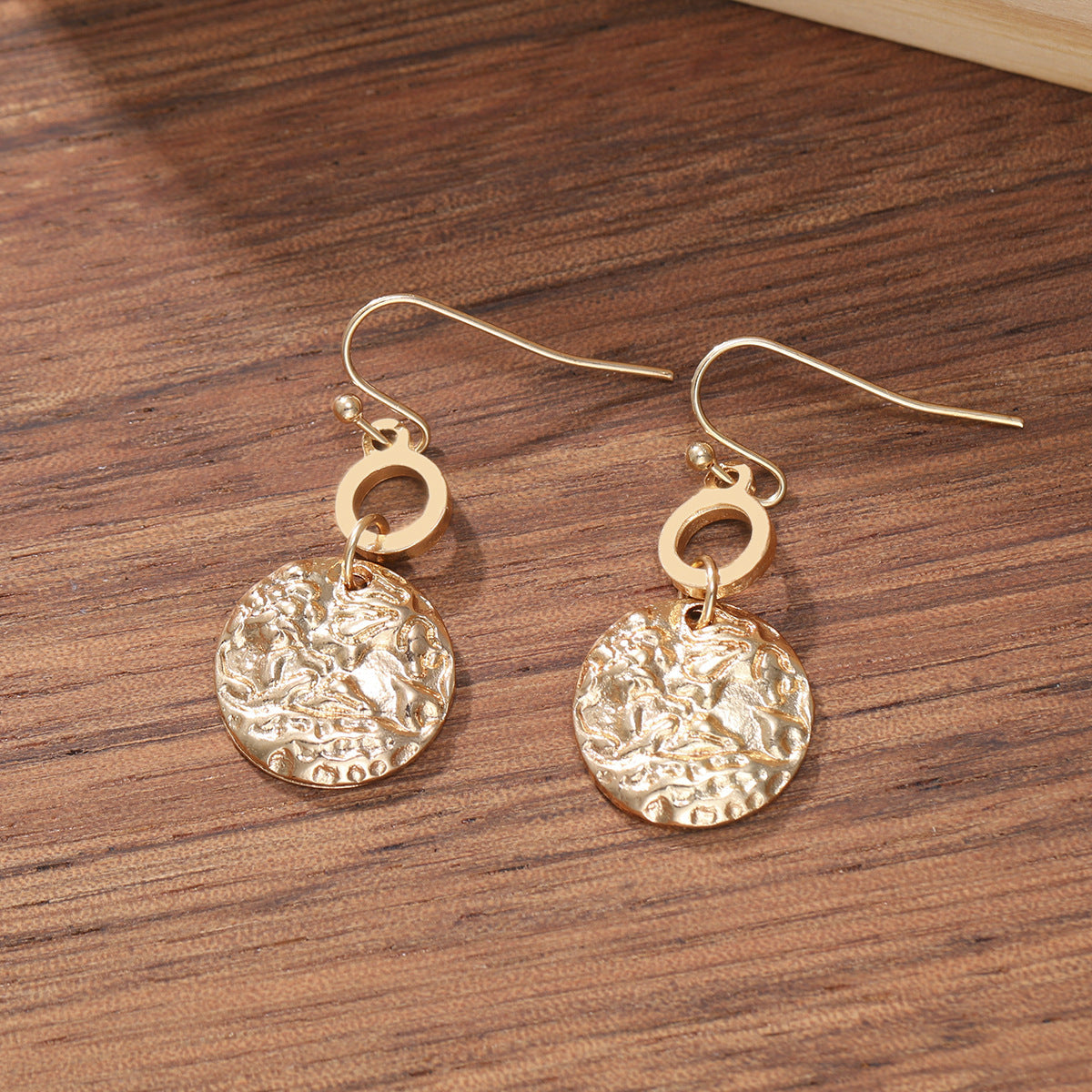 Atemberaubende Ohrring für den Alltag