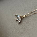 Zarte handwerkliche Halskette