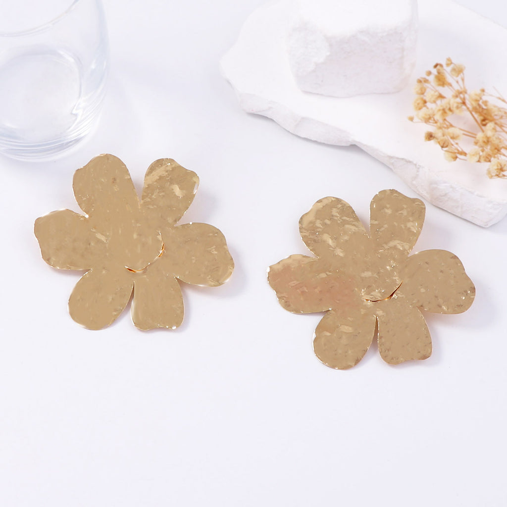 Atemberaubende Ohrring für den Alltag