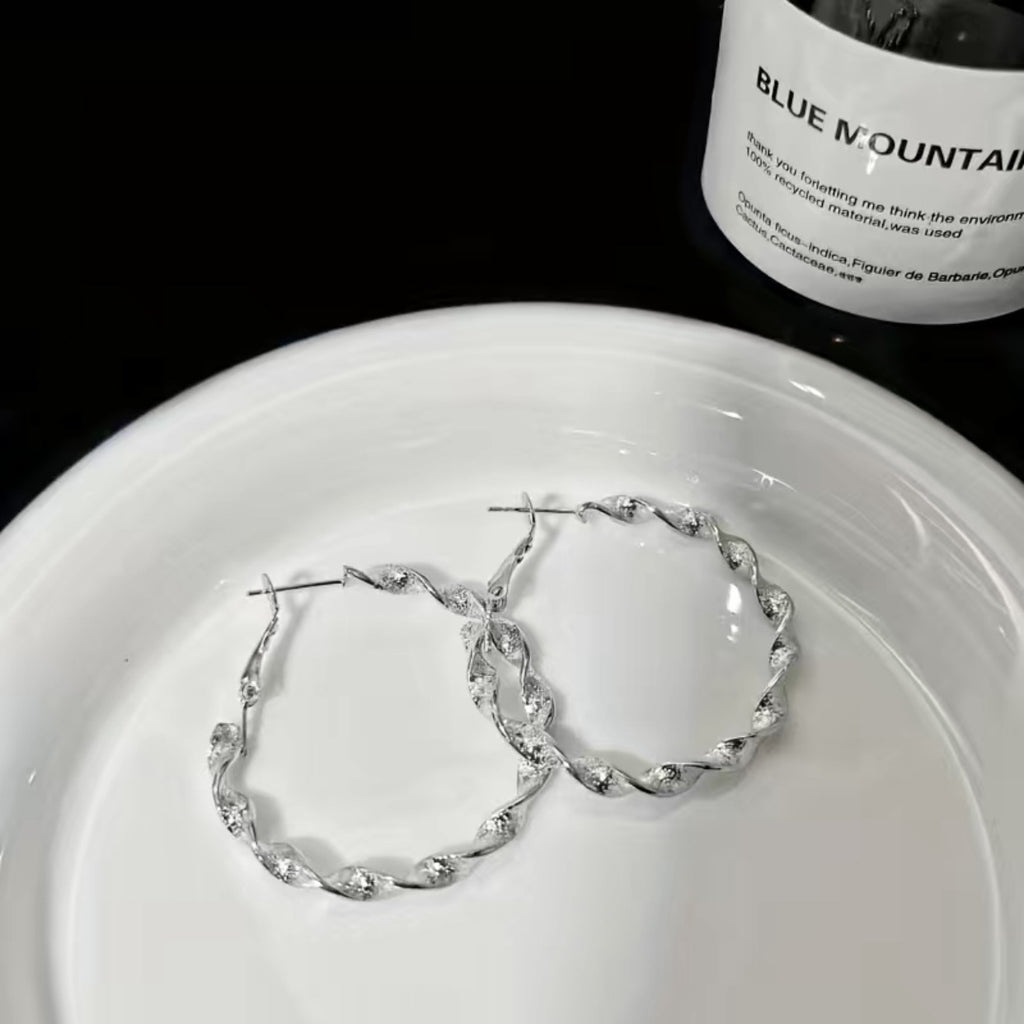 Atemberaubende Gold Ohrring für den Alltag