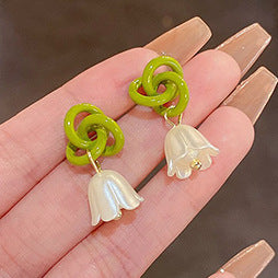 Atemberaubende Ohrring für den Alltag