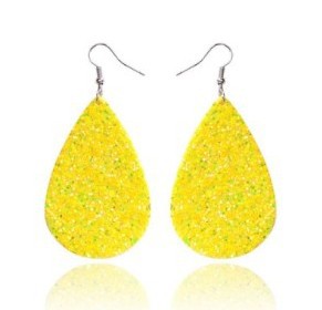 Zarte handwerkliche Ohrring