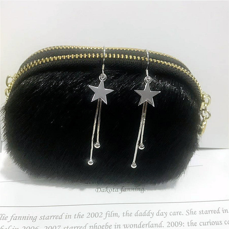 Zarte handwerkliche Ohrring