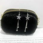 Zarte handwerkliche Ohrring