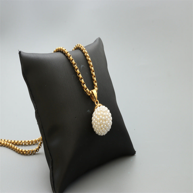 Schöne Halskette mit einzigartigem Stil