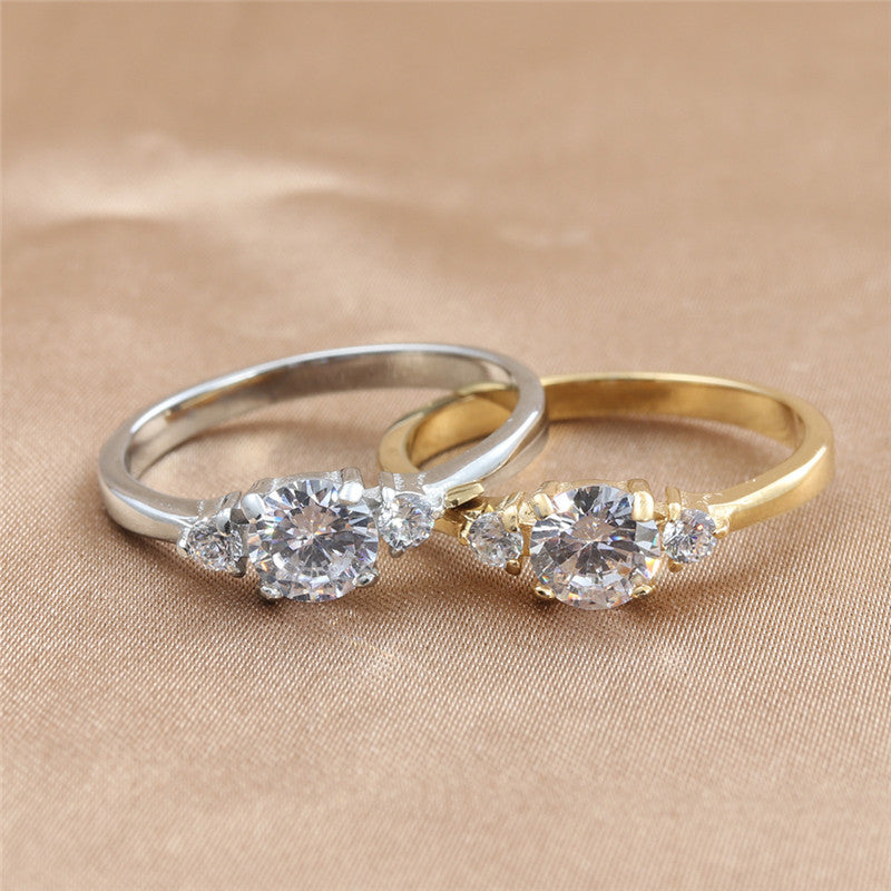 Zarte handwerkliche Ring