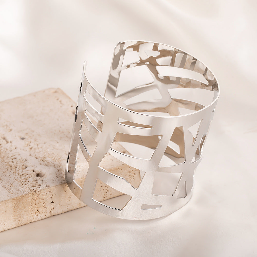 Schöne Armband mit einzigartigem Stil