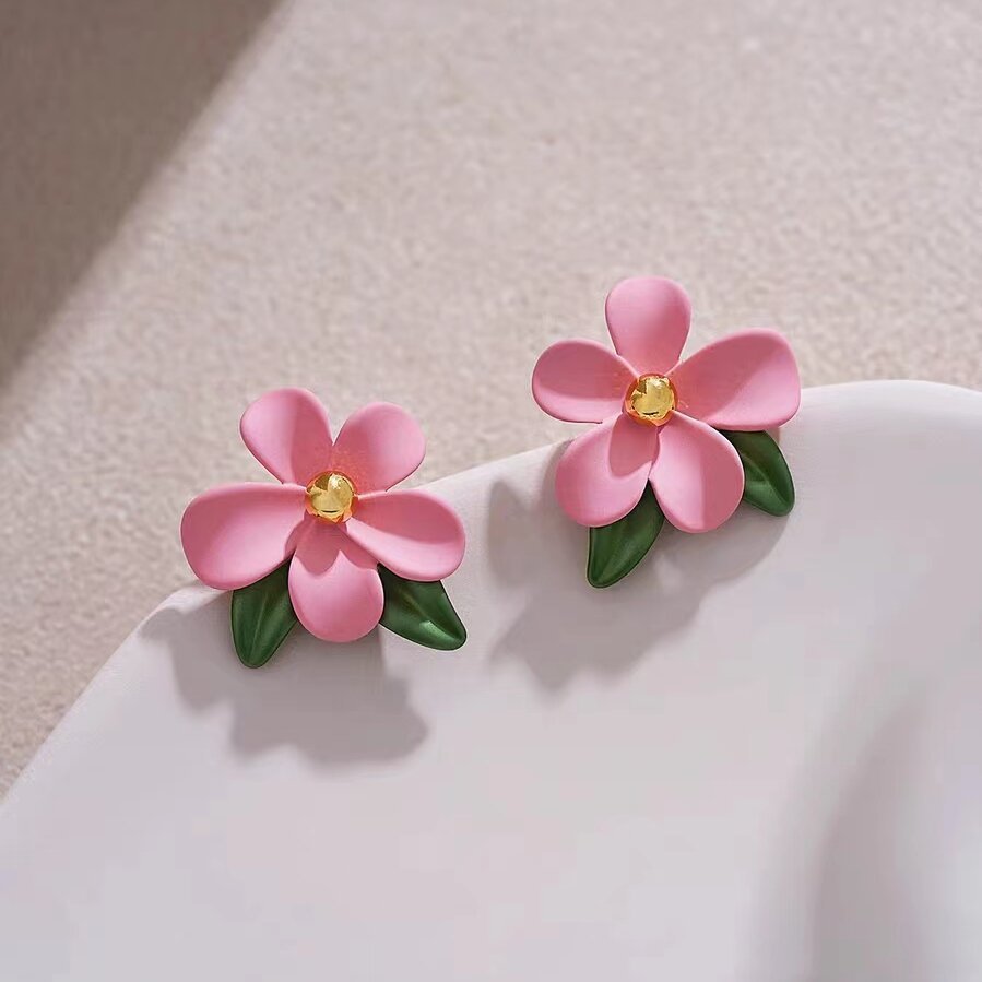 Atemberaubende Ohrring für den Alltag