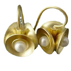 Schöne Gold Ohrring mit einzigartigem Stil