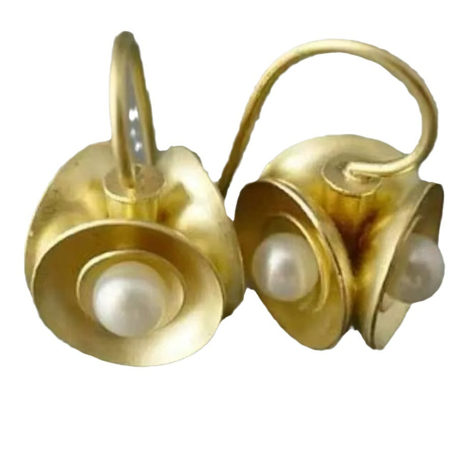 Schöne Gold Ohrring mit einzigartigem Stil