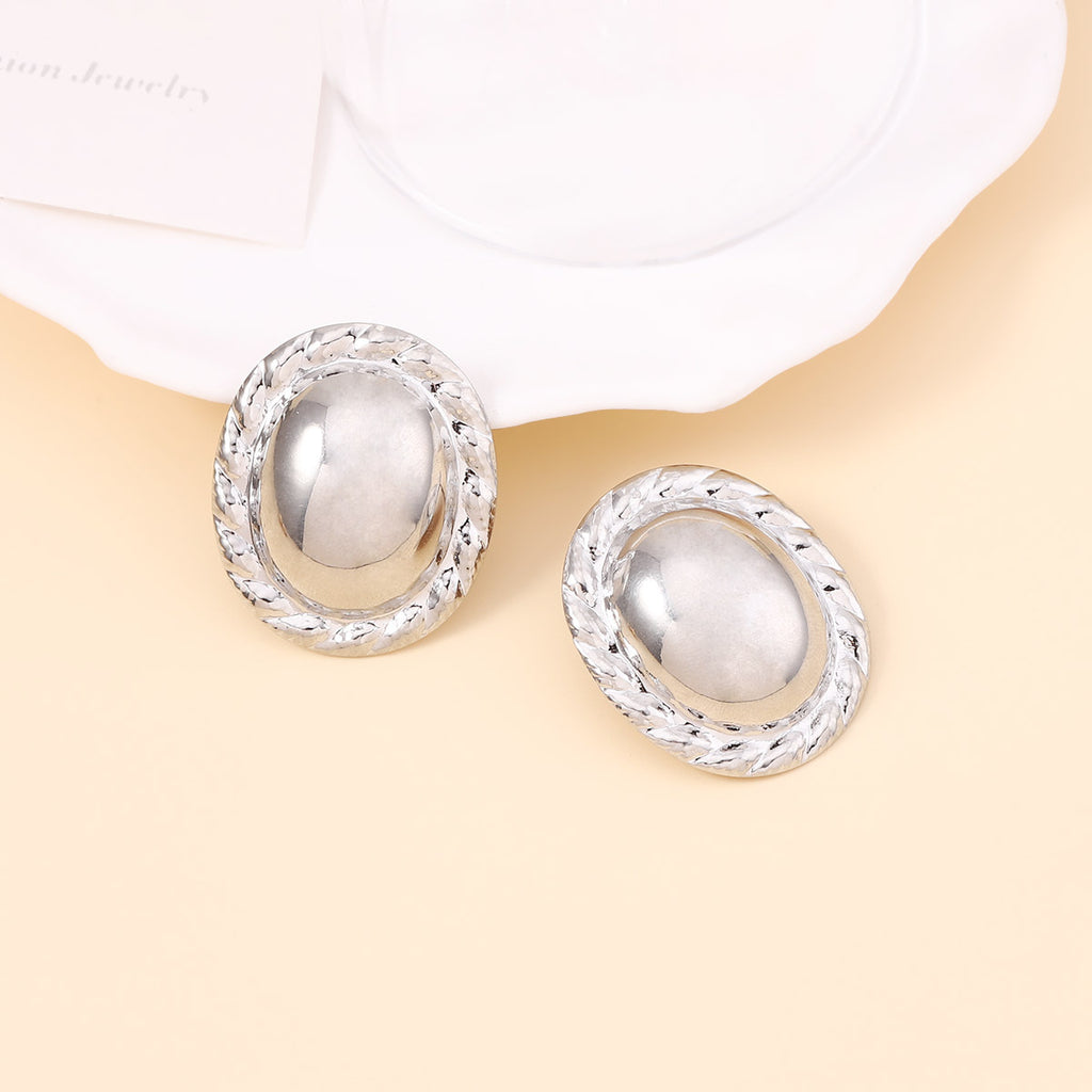 Atemberaubende Ohrring für den Alltag