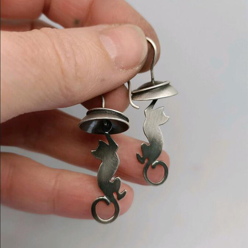 Zarte handwerkliche Ohrring