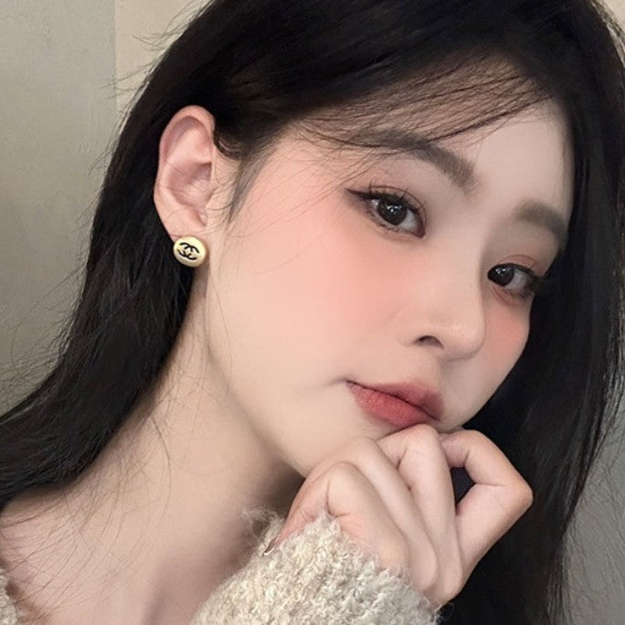 Atemberaubende Ohrring für den Alltag