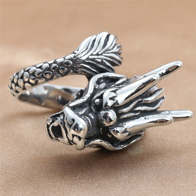 Schöne Ring mit einzigartigem Stil