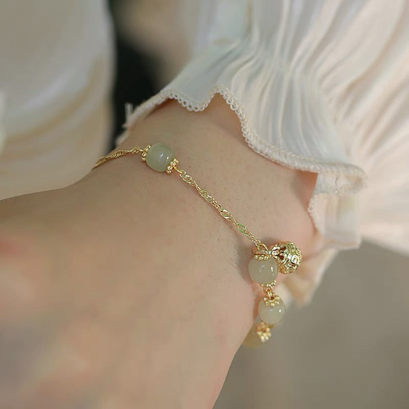 Schöne Gold Armband mit einzigartigem Stil