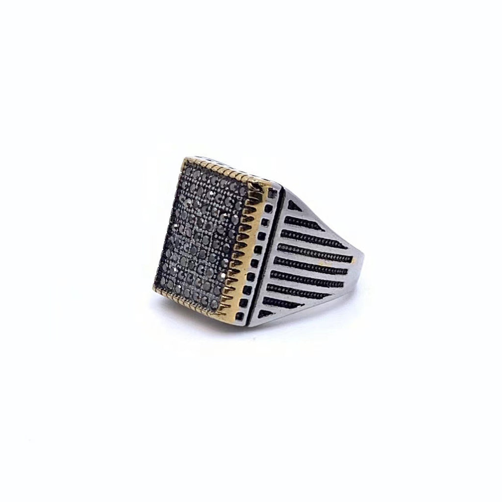 Schöne Ring mit einzigartigem Stil