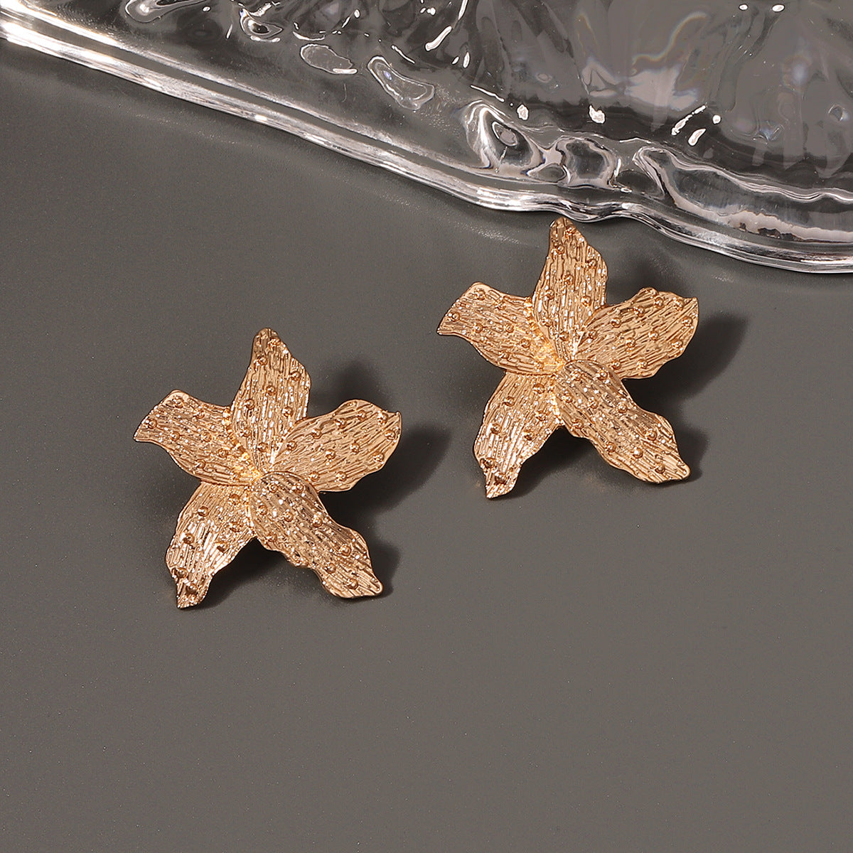 Atemberaubende Ohrring für den Alltag