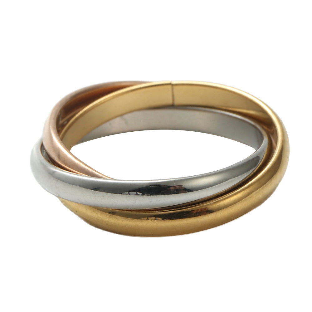 Zarte handwerkliche Ring