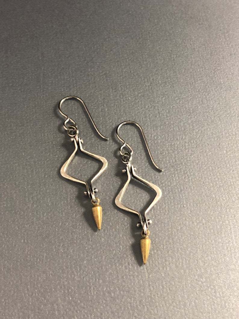 Atemberaubende Ohrring für den Alltag