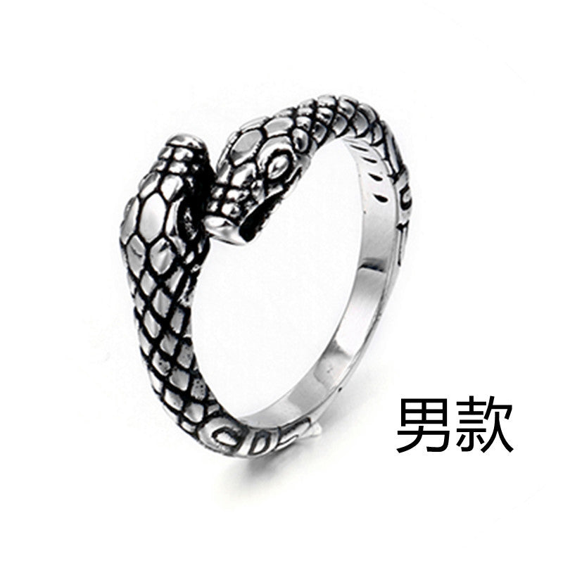 Zarte handwerkliche Ring