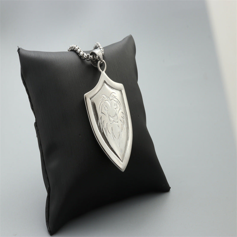 Zarte handwerkliche Halskette