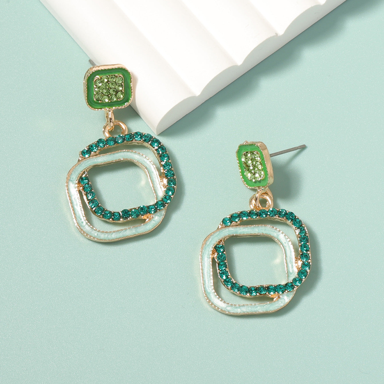 Atemberaubende Ohrring für den Alltag