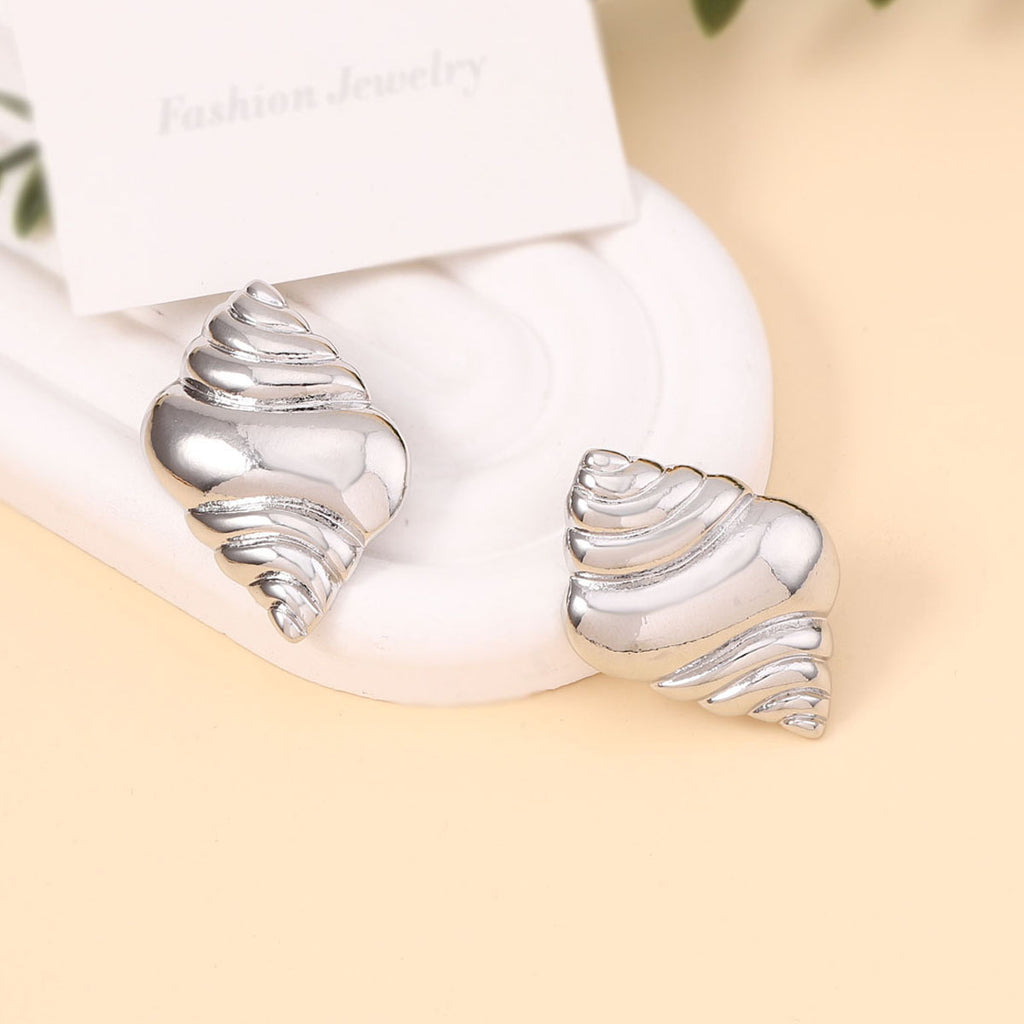 Atemberaubende Ohrring für den Alltag