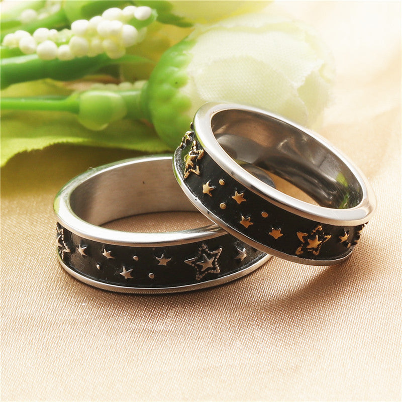 Zarte handwerkliche Ring