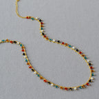 Schöne Halskette mit einzigartigem Stil