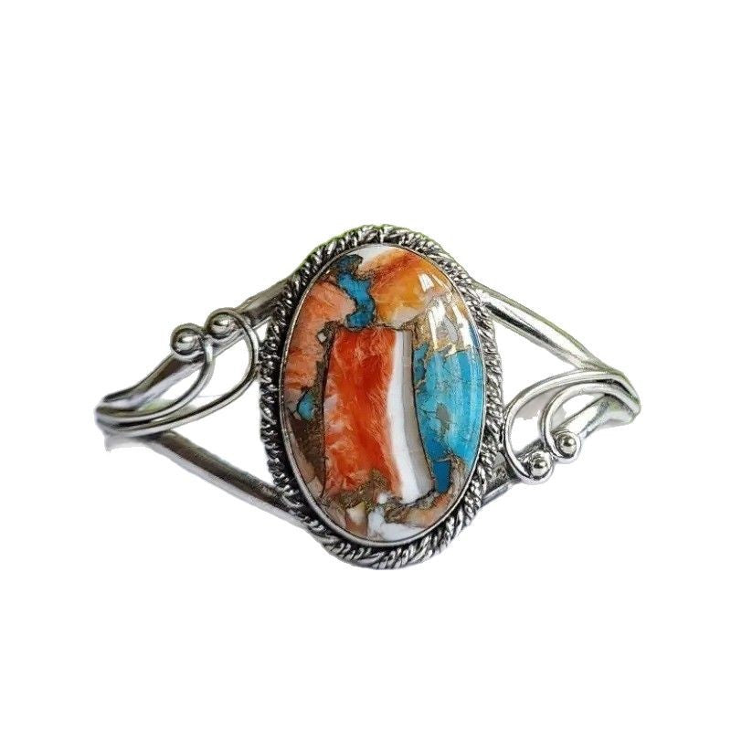 Schöne Armband mit einzigartigem Stil