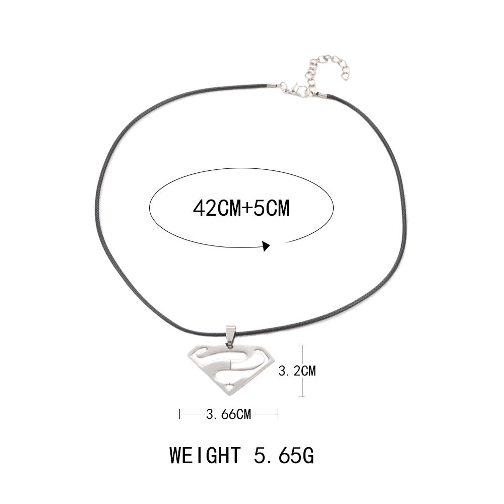 Zarte handwerkliche Halskette