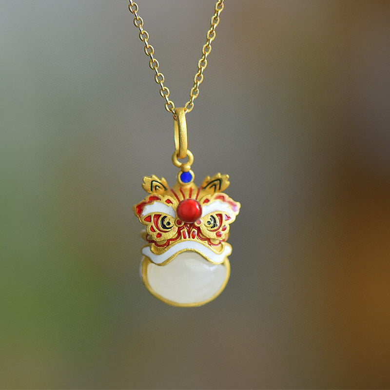 Zarte handwerkliche Halskette