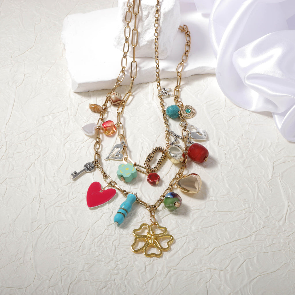 Zarte handwerkliche Halskette