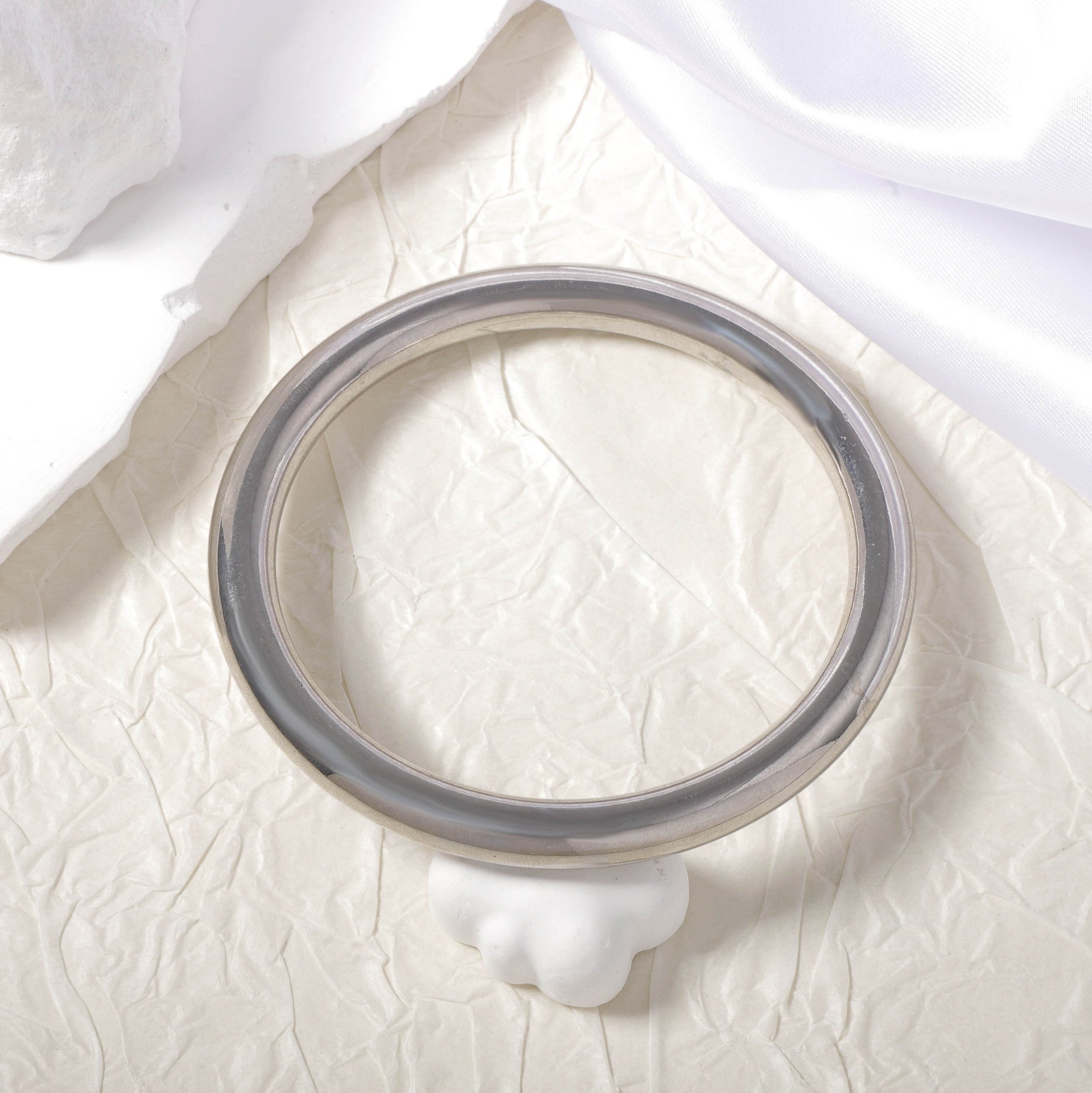 Schöne Armband mit einzigartigem Stil