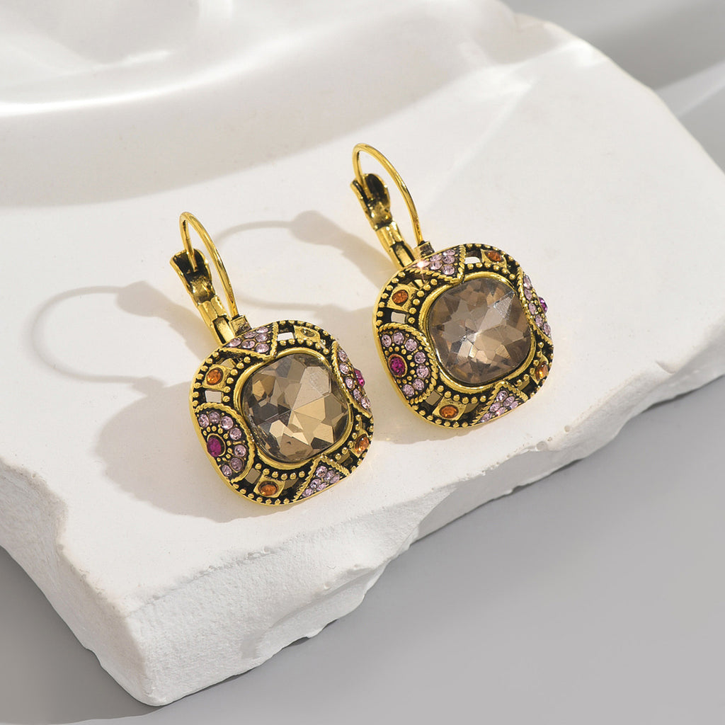 Atemberaubende Ohrring für den Alltag