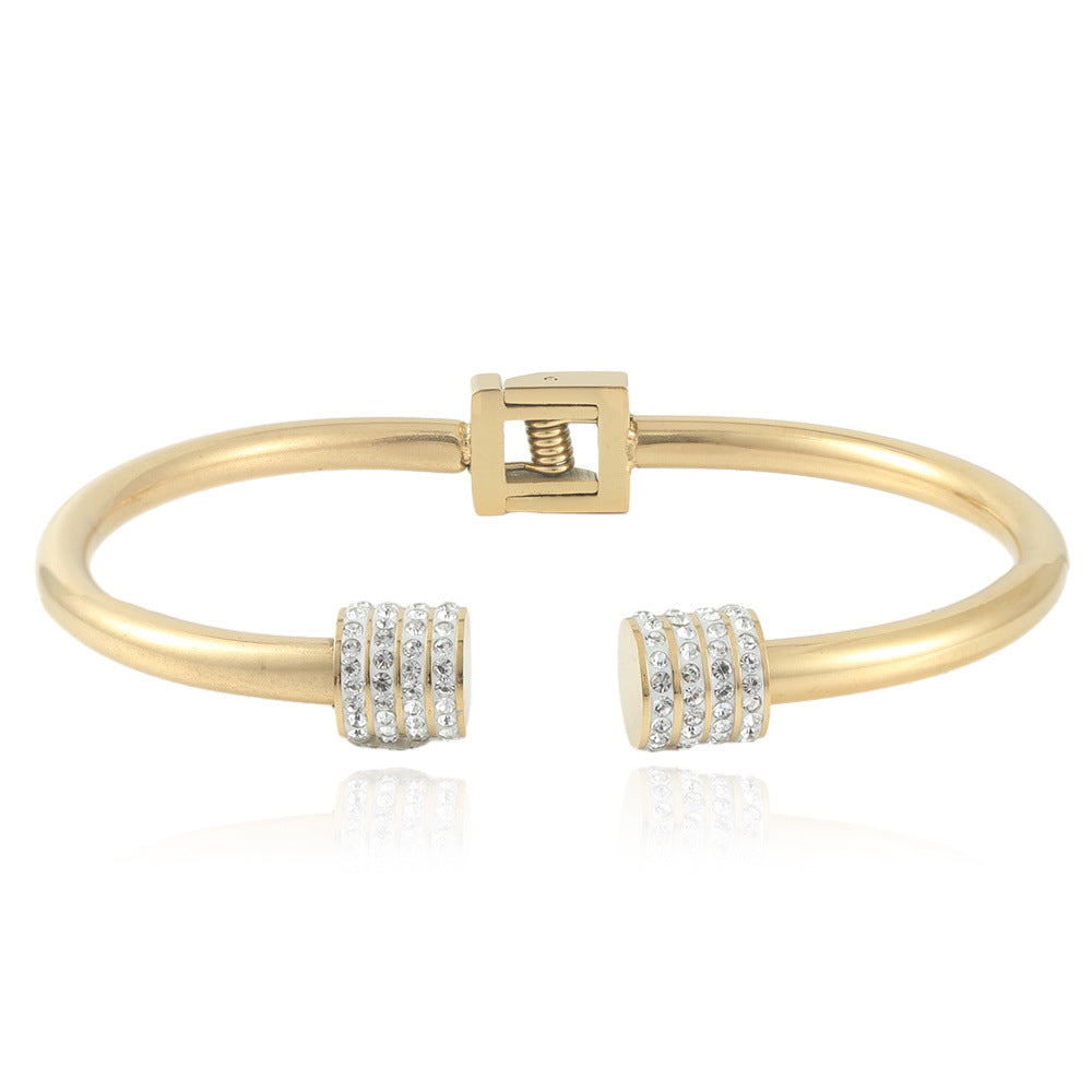 Schöne Armband mit einzigartigem Stil