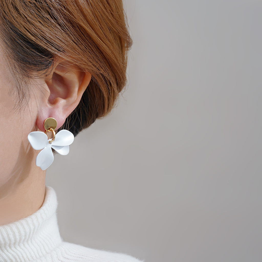 Atemberaubende Ohrring für den Alltag